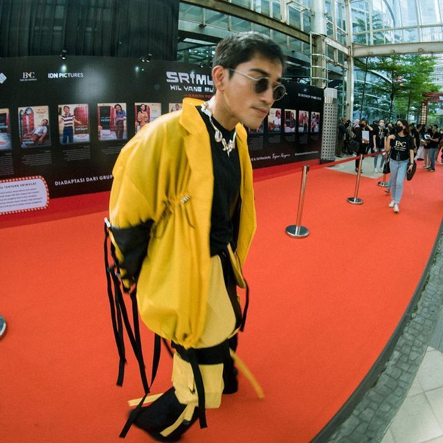 Gaya nyentrik Bio One saat berbusana © Instagram Gaya nyentrik Bio One saat berbusana © Instagram