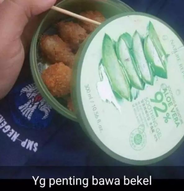 Potret kocak murid bawa bekal ke sekolah Berbagai sumber