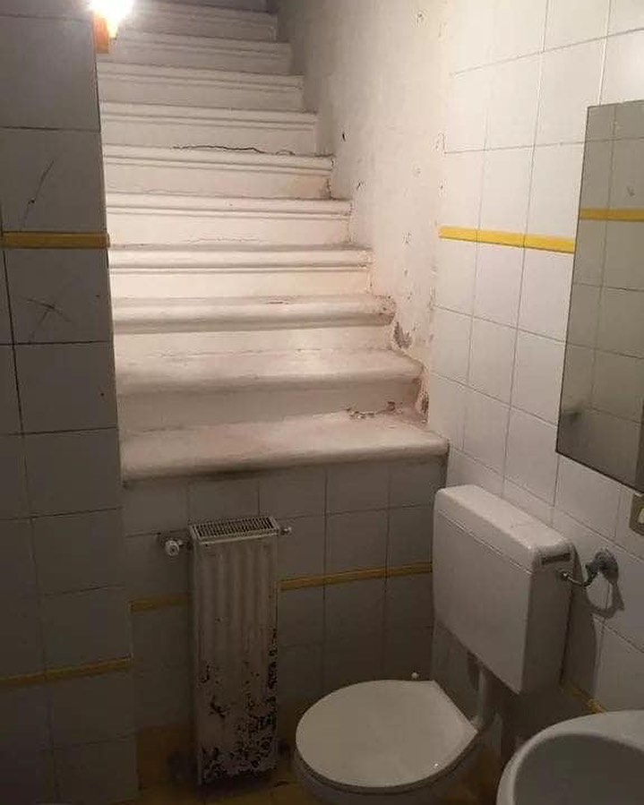  Tata letak jamban nyeleneh pol Berbagai sumber