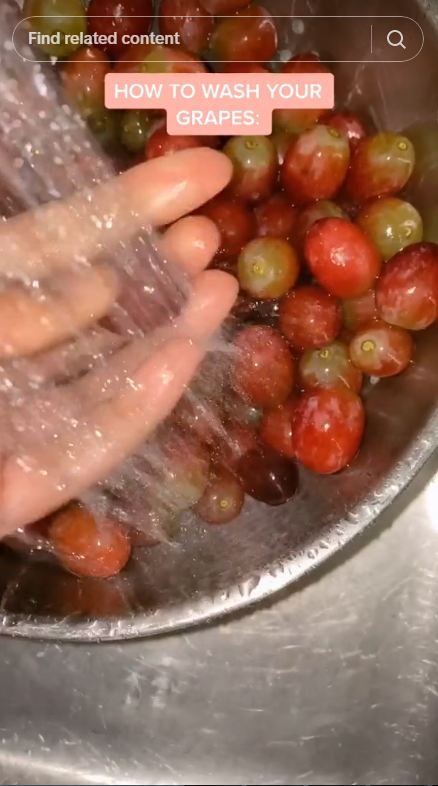 Hanya butuh 1 bahan dapur, ini trik hilangkan lapisan lilin pada anggur tanpa baking soda dan tepung