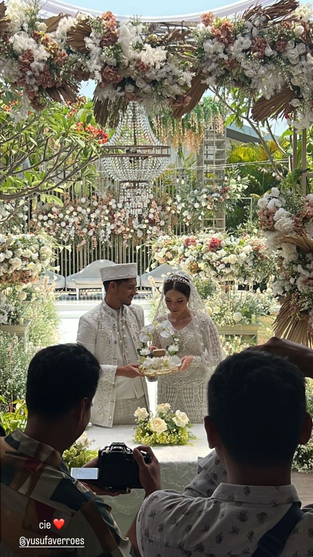 5 Tahun menduda, intip 11 potret pernikahan kedua Yusuf adik Zaskia Sungkar