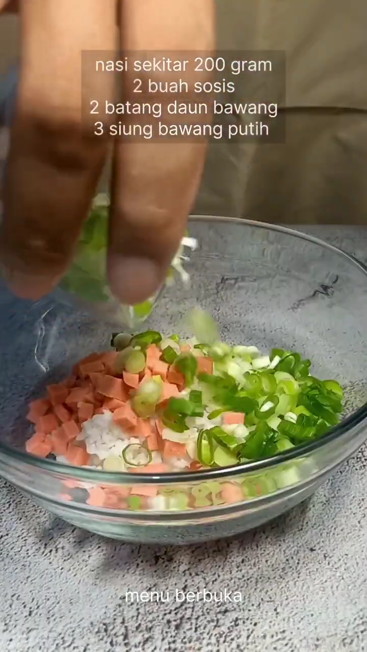Tanpa tepung atau sayur kol, ini trik goreng telur dadar lebih tebal cuma pakai 2 bahan makanan