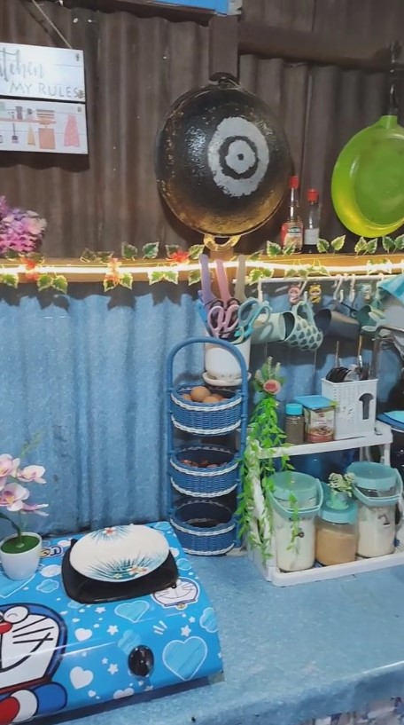 dapur seng serba biru tapi estetik © 2023 brilio.net dapur seng serba biru tapi estetik © 2023 brilio.net