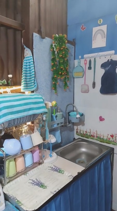 dapur seng serba biru tapi estetik © 2023 brilio.net dapur seng serba biru tapi estetik © 2023 brilio.net