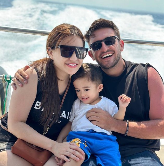 nathalie holscher dan tunangan © berbagai sumber