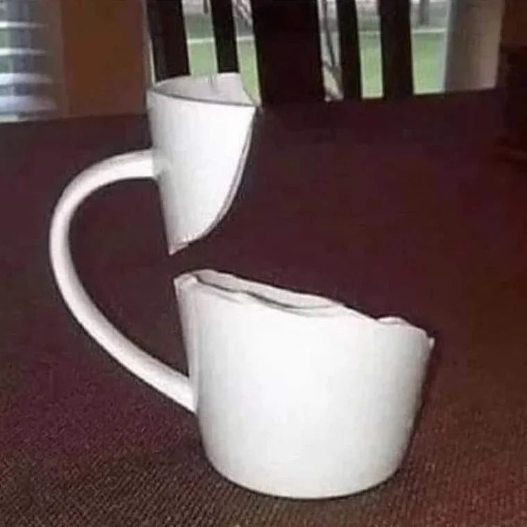 Potret kocak desain nyeleneh gelas Berbagai sumber