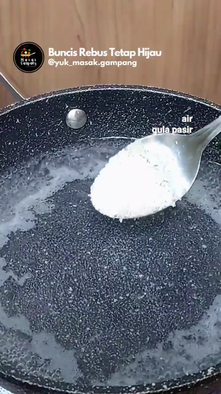 Tanpa baking soda dan garam, ini trik merebus buncis agar tetap hijau cerah pakai 1 bahan dapur