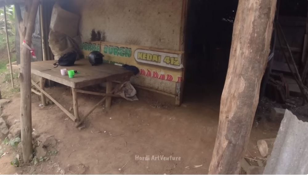 potret hunian sunandar aktor petualangan sherina © YouTube potret hunian sunandar aktor petualangan sherina © YouTube