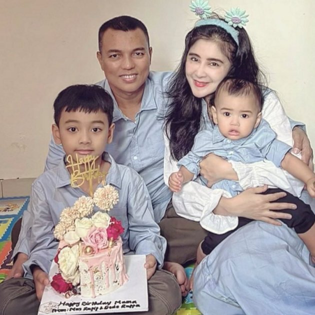 uut sebut menikah tanpa cinta © berbagai sumber uut sebut menikah tanpa cinta © berbagai sumber