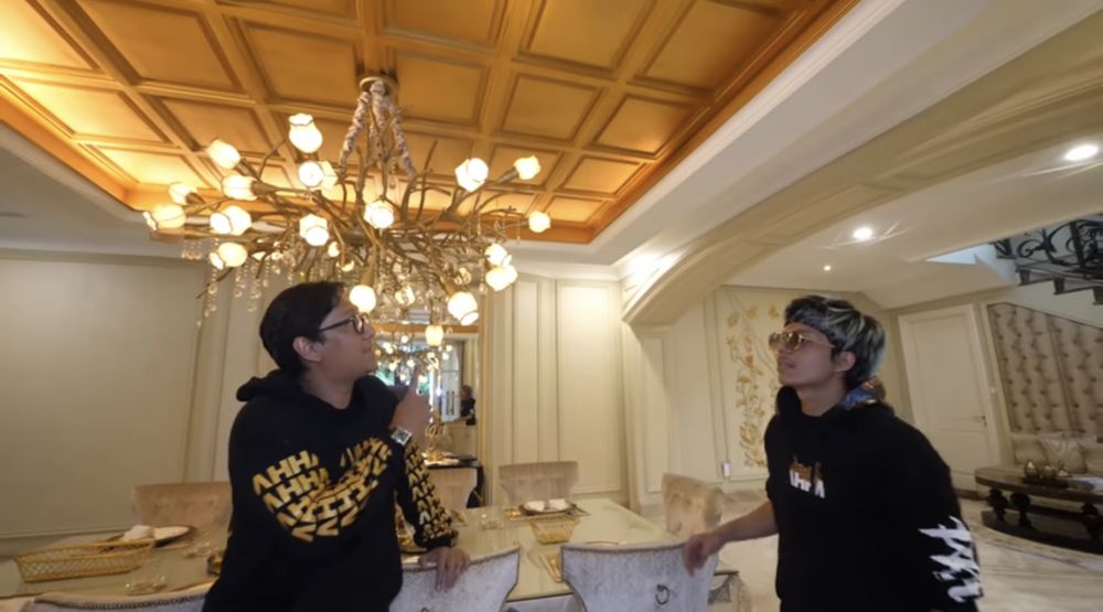 rumah seleb bergaya American style © 2023 brilio.net rumah seleb bergaya American style © 2023 brilio.net