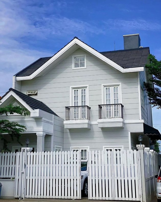 rumah seleb bergaya American style © 2023 brilio.net rumah seleb bergaya American style © 2023 brilio.net