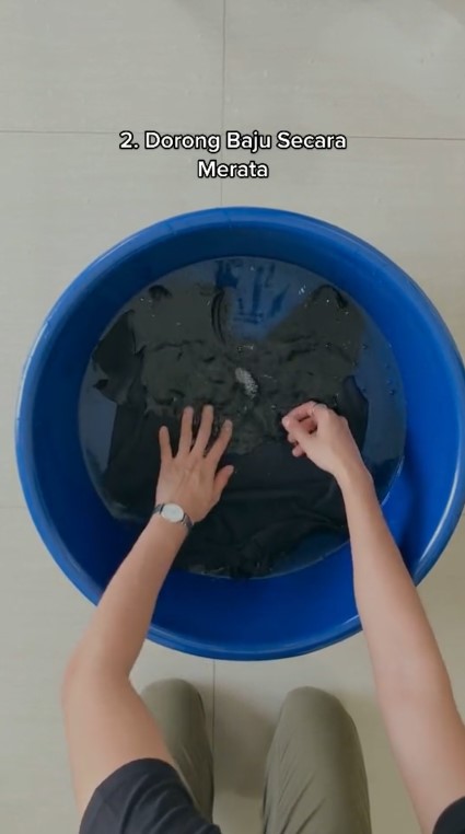 akali baju kekecilan jadi muat © TikTok akali baju kekecilan jadi muat © TikTok