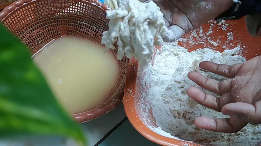 Tak perlu baking powder, ini trik bikin jamur krispi keriting dan renyah cukup tambah 1 bahan dapur