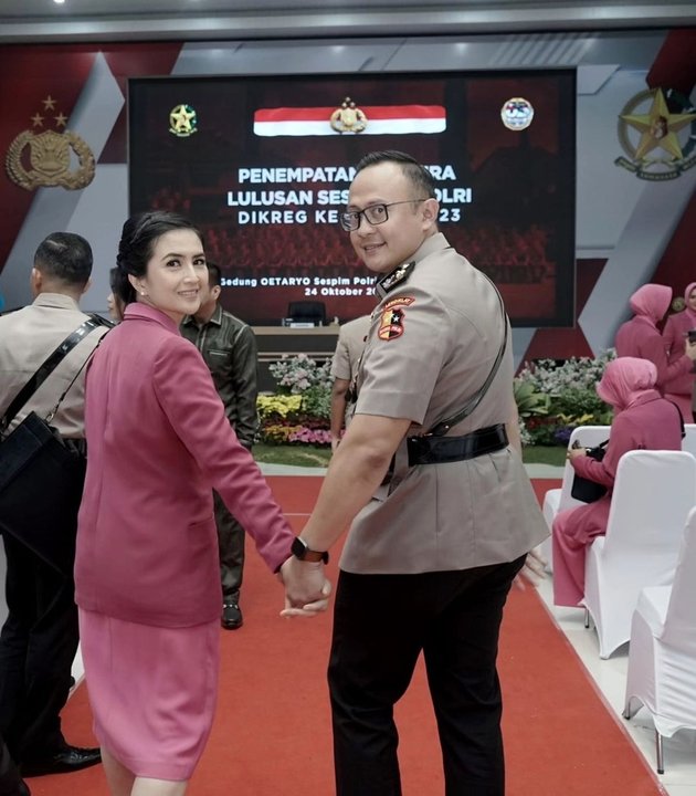 kadek devi bak masih gadis © instagram