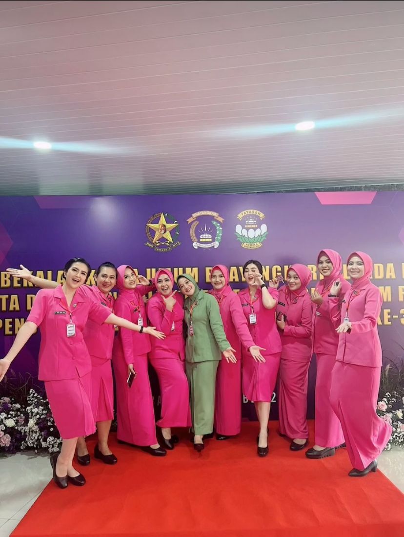 kadek devi bak masih gadis © instagram kadek devi bak masih gadis © instagram