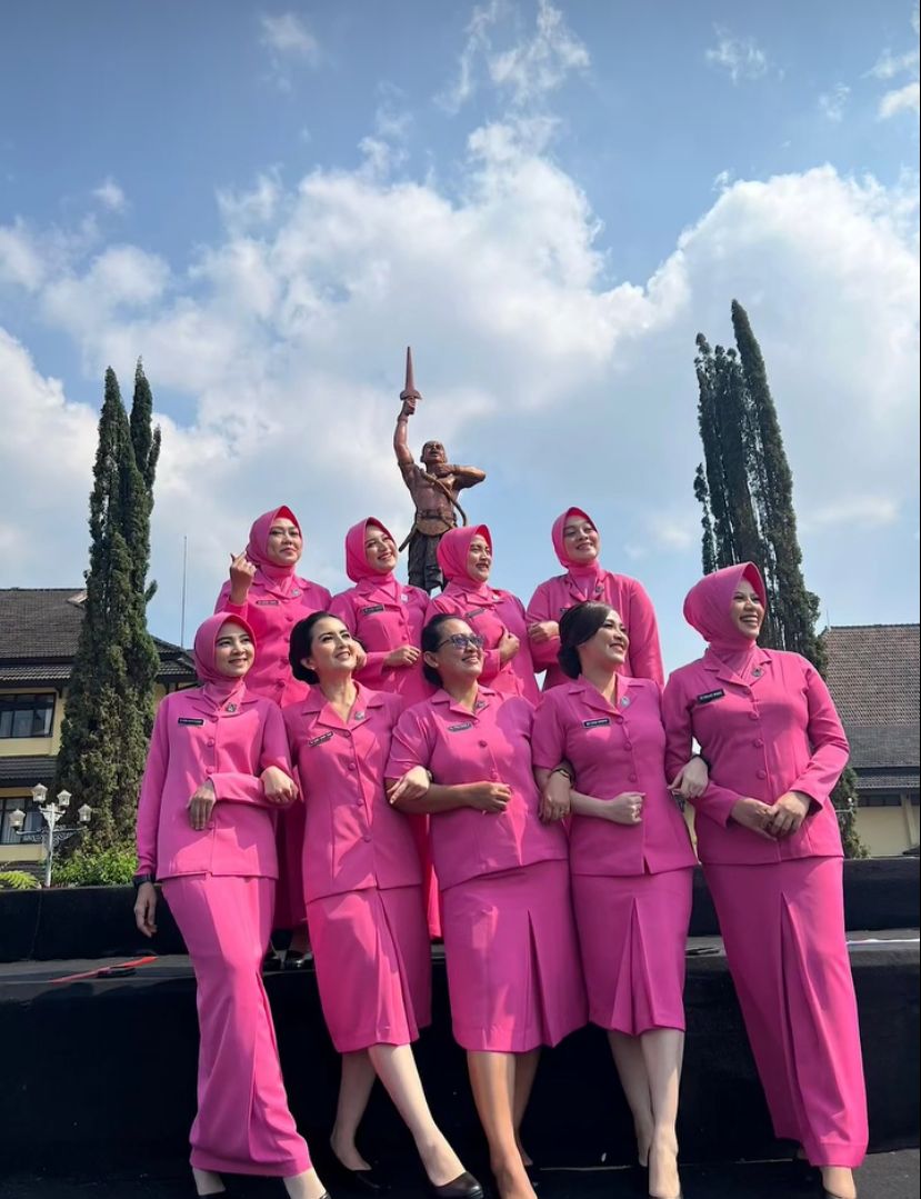 kadek devi bak masih gadis © instagram kadek devi bak masih gadis © instagram