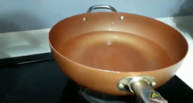Bukan sitrun dan garam, ini trik cuci lap dapur agar bersih tanpa dikucek pakai tambahan 2 bahan dapur
