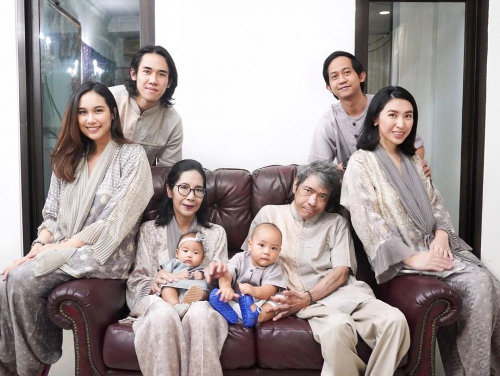 momen kedekatan pesepakbola dan mertua © instagram