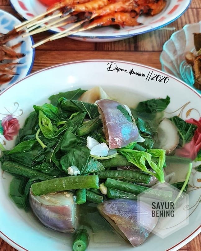 30 Resep sayur bayam bening, segar, simpel, dan menggugah selera