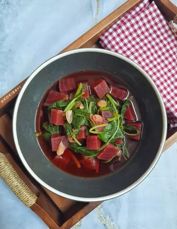 30 Resep sayur bayam bening, segar, simpel, dan menggugah selera