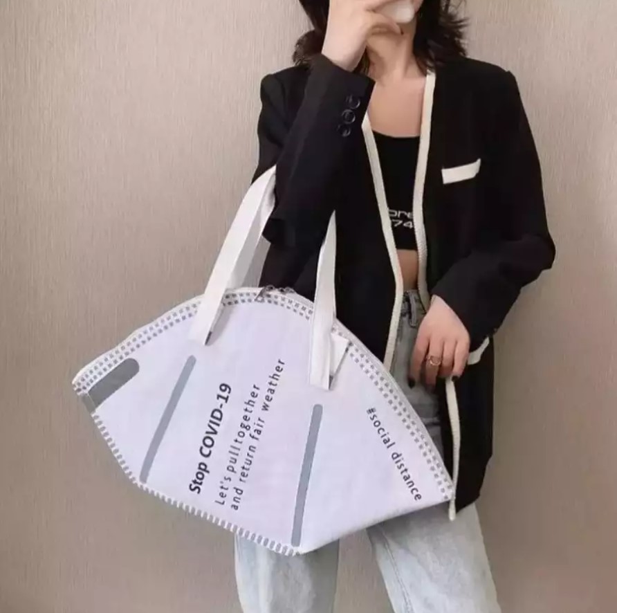 Potret tas bikin ilfeel Berbagai sumber Potret tas bikin ilfeel Berbagai sumber