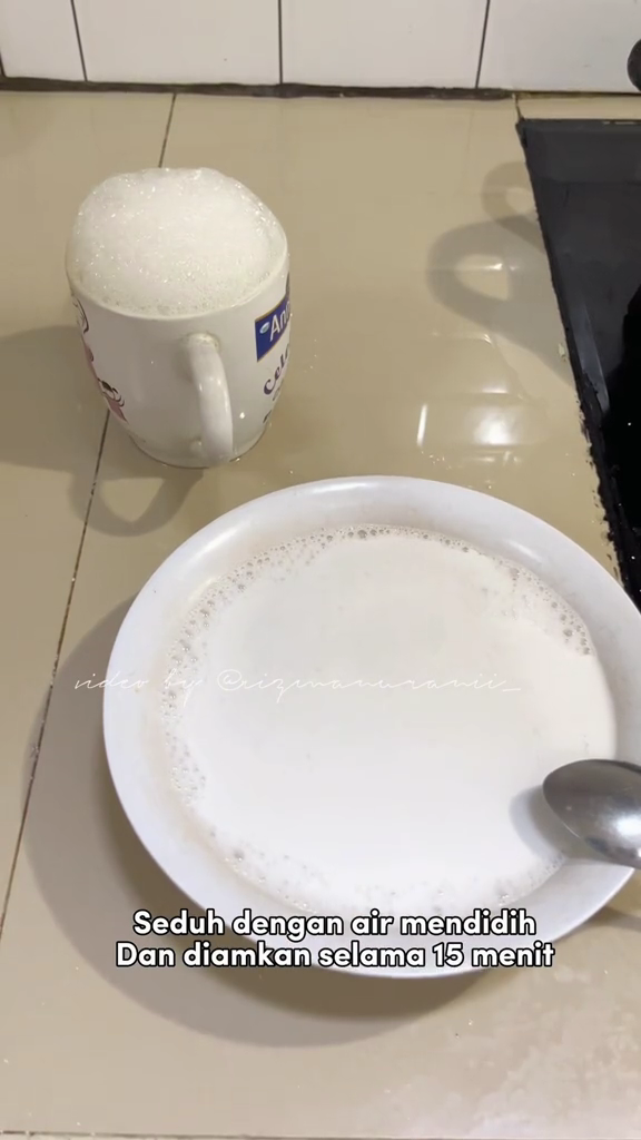 Tak perlu digosok, ini cara bersihkan mangkuk melamin kusam agar kinclong lagi pakai 2 bahan sederhana