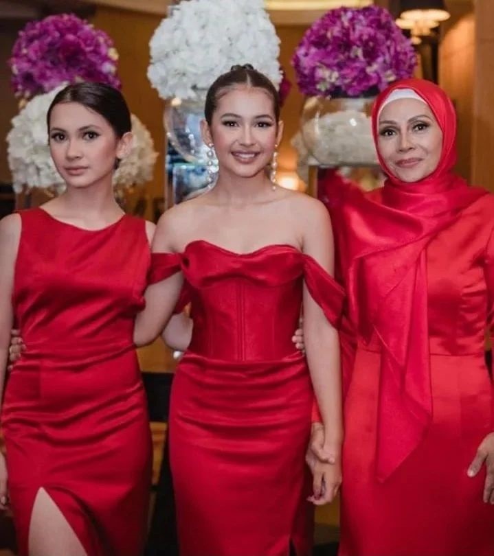 sandrinna disebut jauh dari sang ibu sejak berpacaran © berbagai sumber