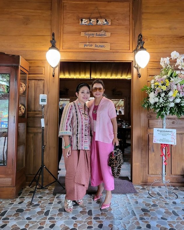 Mayangsari bareng keluarga suami © 2023 brilio.net