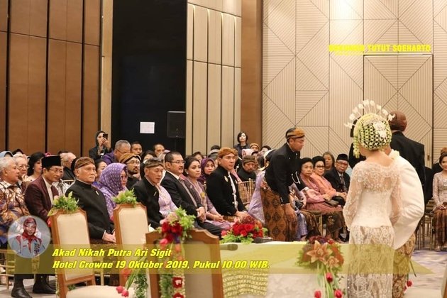 Mayangsari bareng keluarga suami © 2023 brilio.net