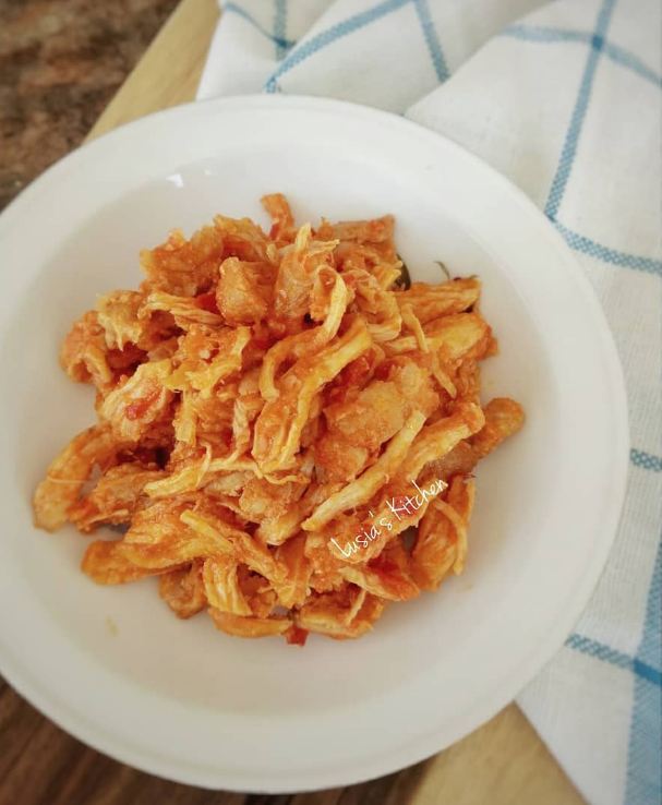 25 Resep olahan ayam suwir pedas, gurih dan lezatnya bikin nambah