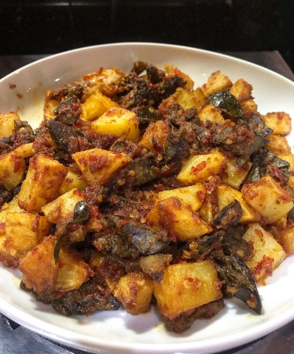 30 Resep kentang balado rumahan, menu sederhana favorit keluarga