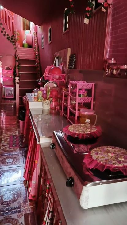 dapur pink segaris estetik © 2023 brilio.net