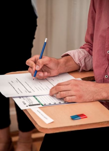 Contoh soal padanan kata Berbagai sumber