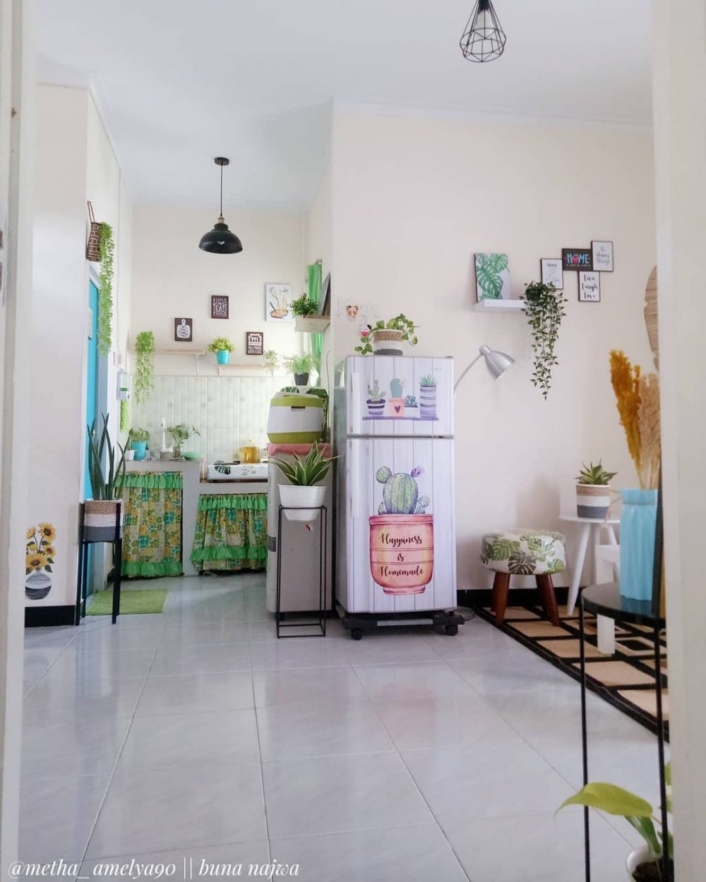 dapur mungil serba hijau bikin segar © 2023 brilio.net