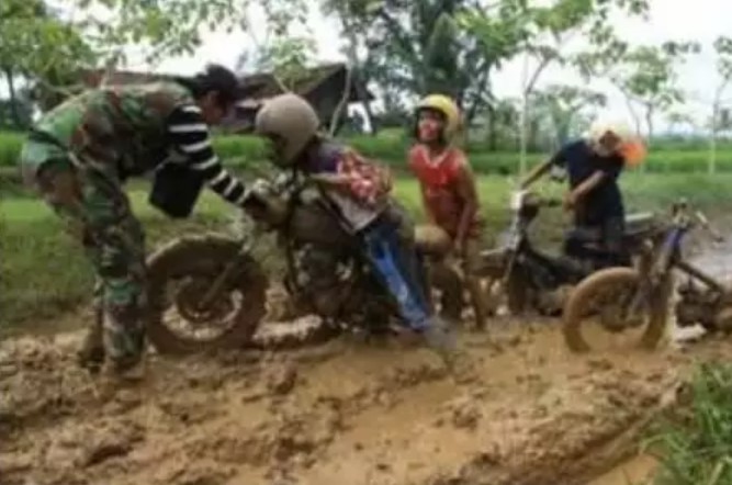 motor rusak bikin montir nangis Berbagai sumber