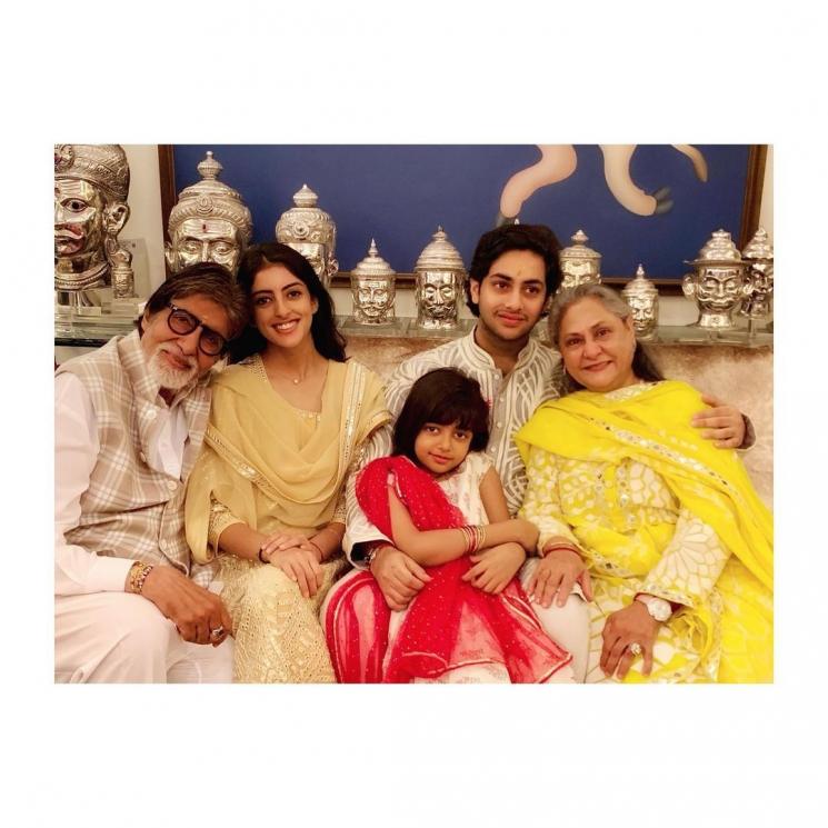 momen kedekatan agastya nanda dan amitabh bachchan © instagram