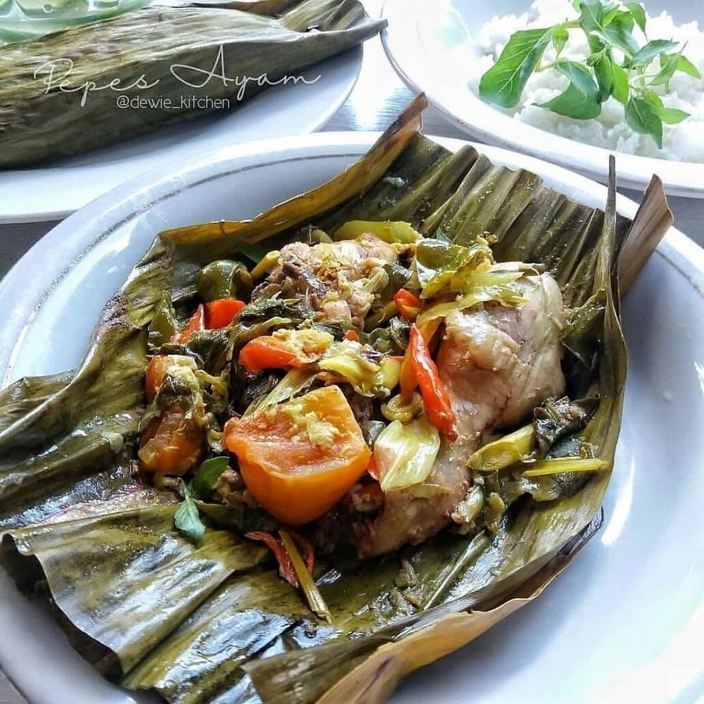 21 Cara membuat pepes ayam kemangi, simpel dan bikin nagih