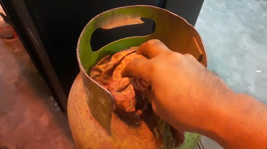 Tanpa ditambal karet gelang, ini trik mudah mengatasi gas elpiji bocor cuma pakai 1 alat sederhana