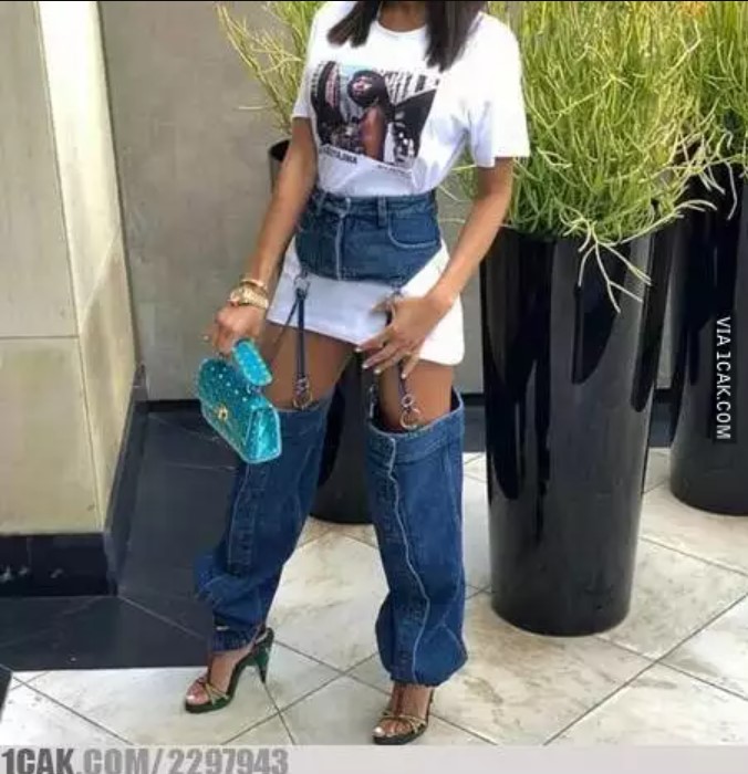 Potret kocak desain nyeleneh busana   Berbagai sumber