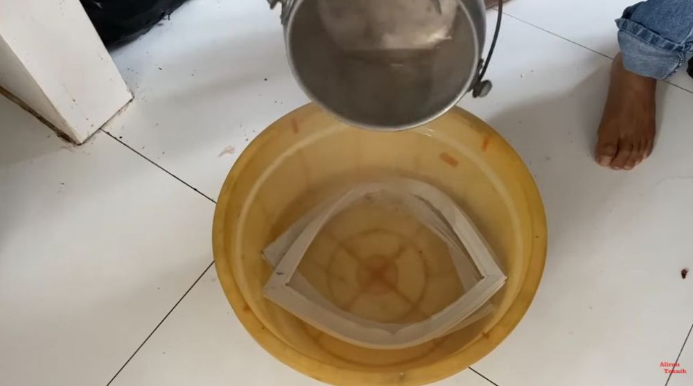 Auto rapat dalam 10 menit, ini trik perbaiki karet kulkas yang longgar tanpa ribet