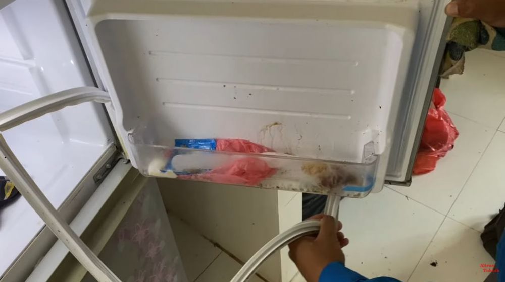 Auto rapat dalam 10 menit, ini trik perbaiki karet kulkas yang longgar tanpa ribet