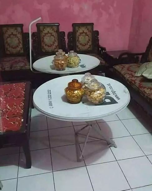 Desain nyeleneh dalam rumah Berbagai sumber