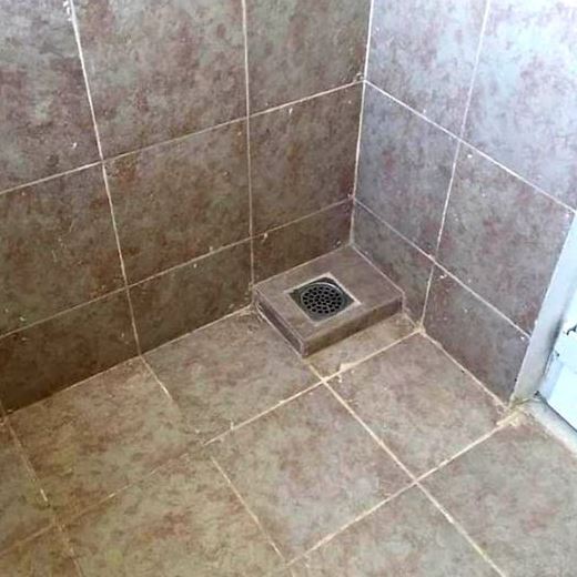 Desain nyeleneh dalam rumah Berbagai sumber