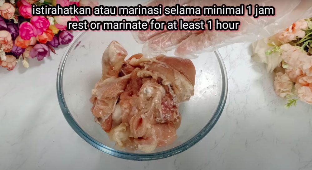 Tanpa baking soda dan putih telur, ini trik bikin ayam goreng krispi yang keriting dan renyah seharian