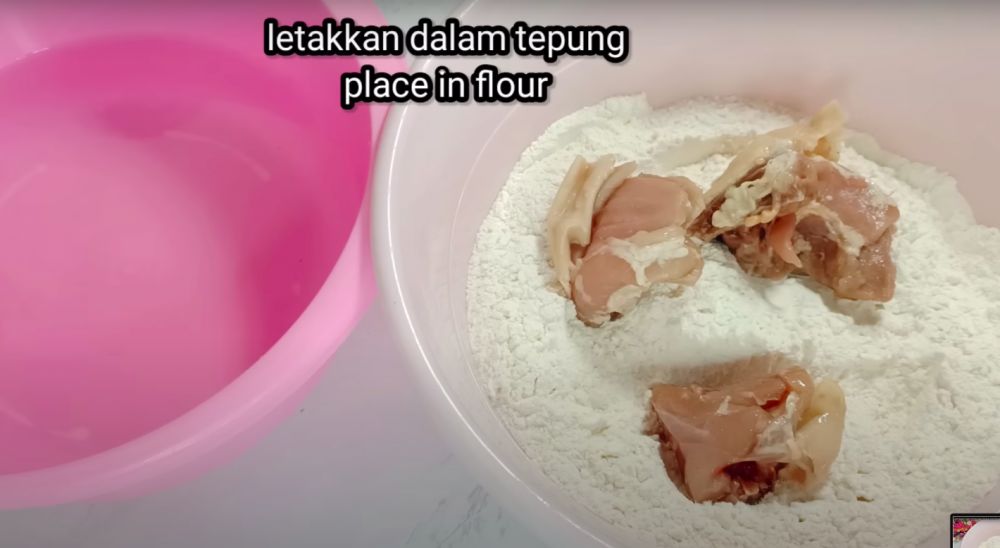 Tanpa baking soda dan putih telur, ini trik bikin ayam goreng krispi yang keriting dan renyah seharian