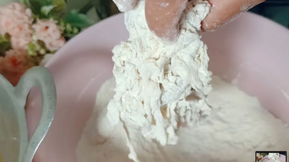 Tanpa baking soda dan putih telur, ini trik bikin ayam goreng krispi yang keriting dan renyah seharian