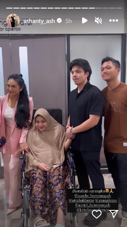 momen kelahiran anak aurel hermansyah dan atta halilintar © 2023 brilio.net momen kelahiran anak aurel hermansyah dan atta halilintar © 2023 brilio.net