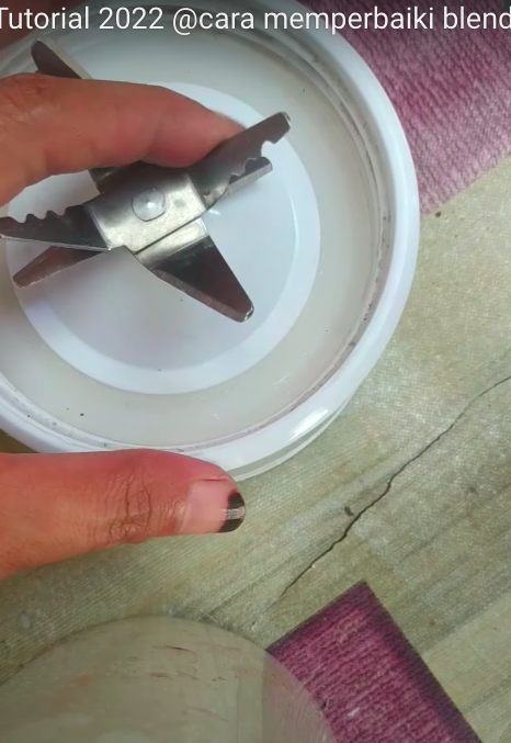 Tanpa karet gas elpiji, ini cara mengatasi blender yang bocor cuma pakai 1 alat sederhana