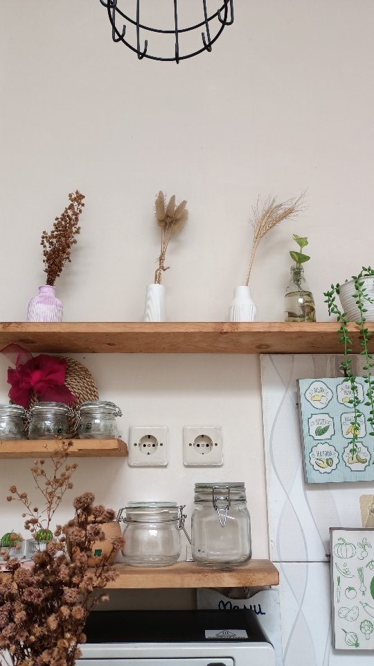 dapur mungil mini bar sederhana tapi estetik © 2023 brilio.net