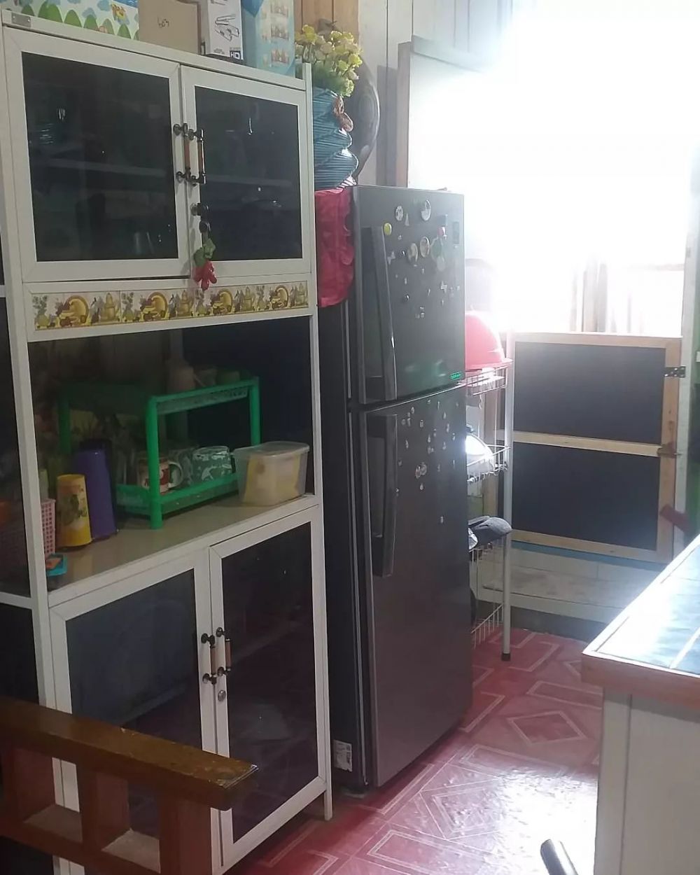 dapur kayu ala kampung tapi modern dan estetik © 2023 brilio.net